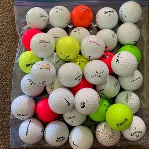 40 Used golf balls Titleist Calloway Nike Maxfli other mixed great shape
